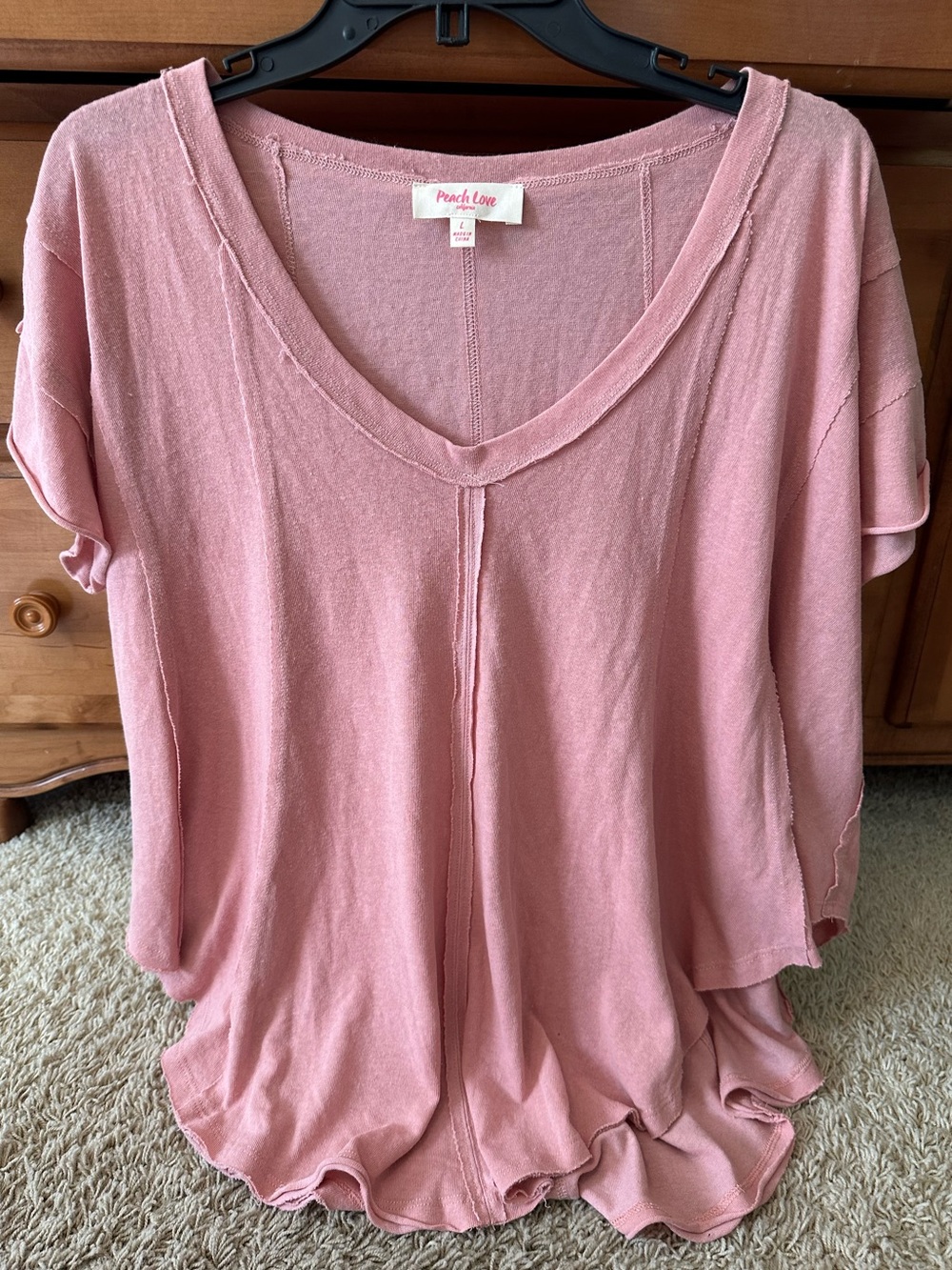 NWOT PEACH LOVE V NECK TOP